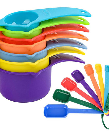 Color Plastic Measuring Cups M