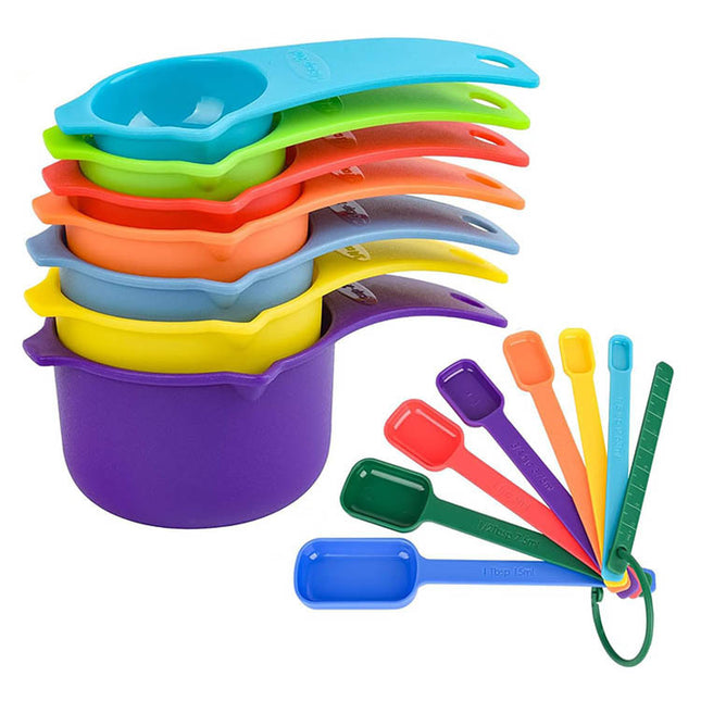 Color Plastic Measuring Cups M